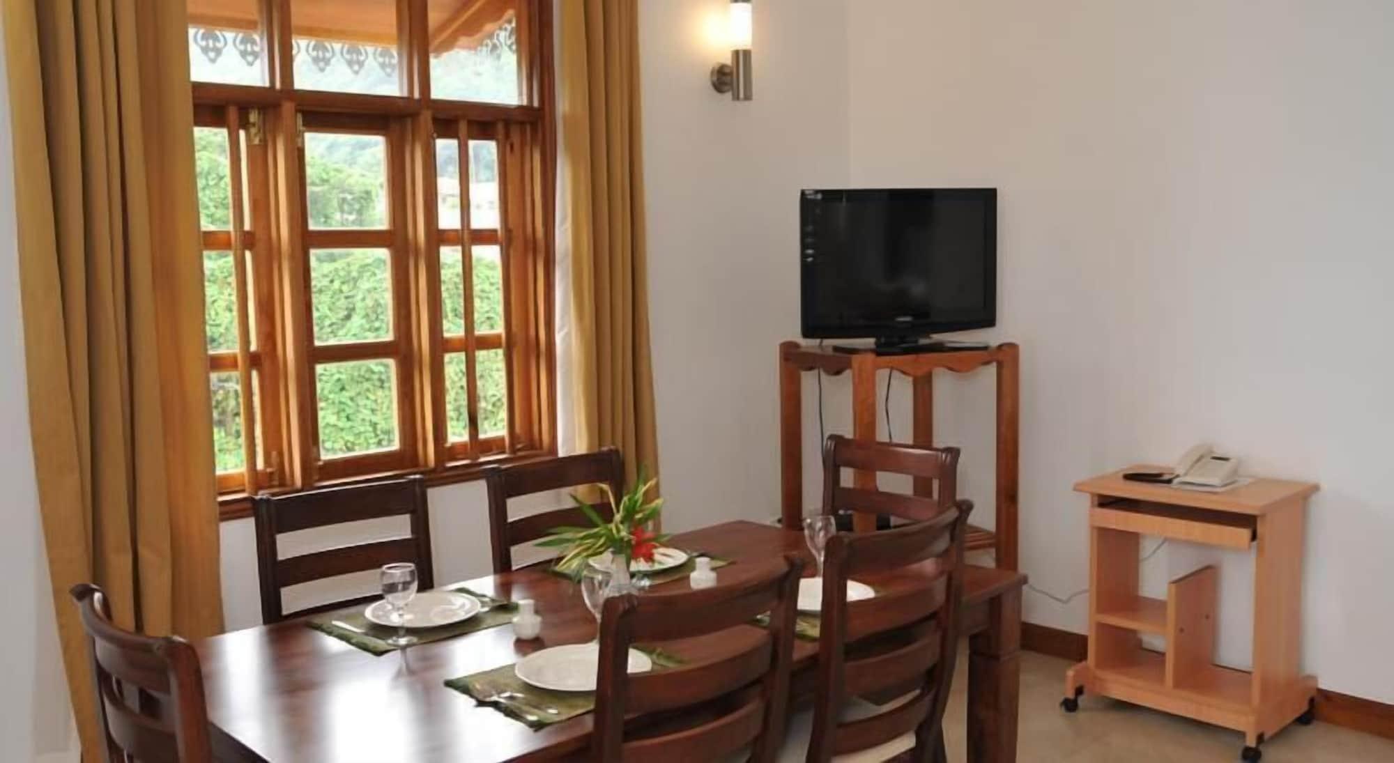 La Fontaine Holiday Apartment Bel Ombre ภายนอก รูปภาพ