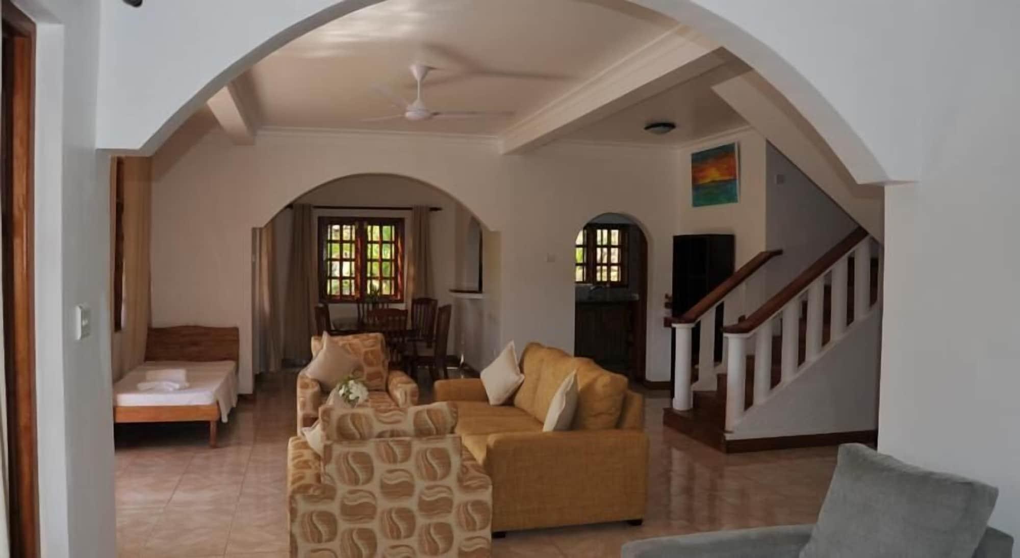 La Fontaine Holiday Apartment Bel Ombre ภายนอก รูปภาพ