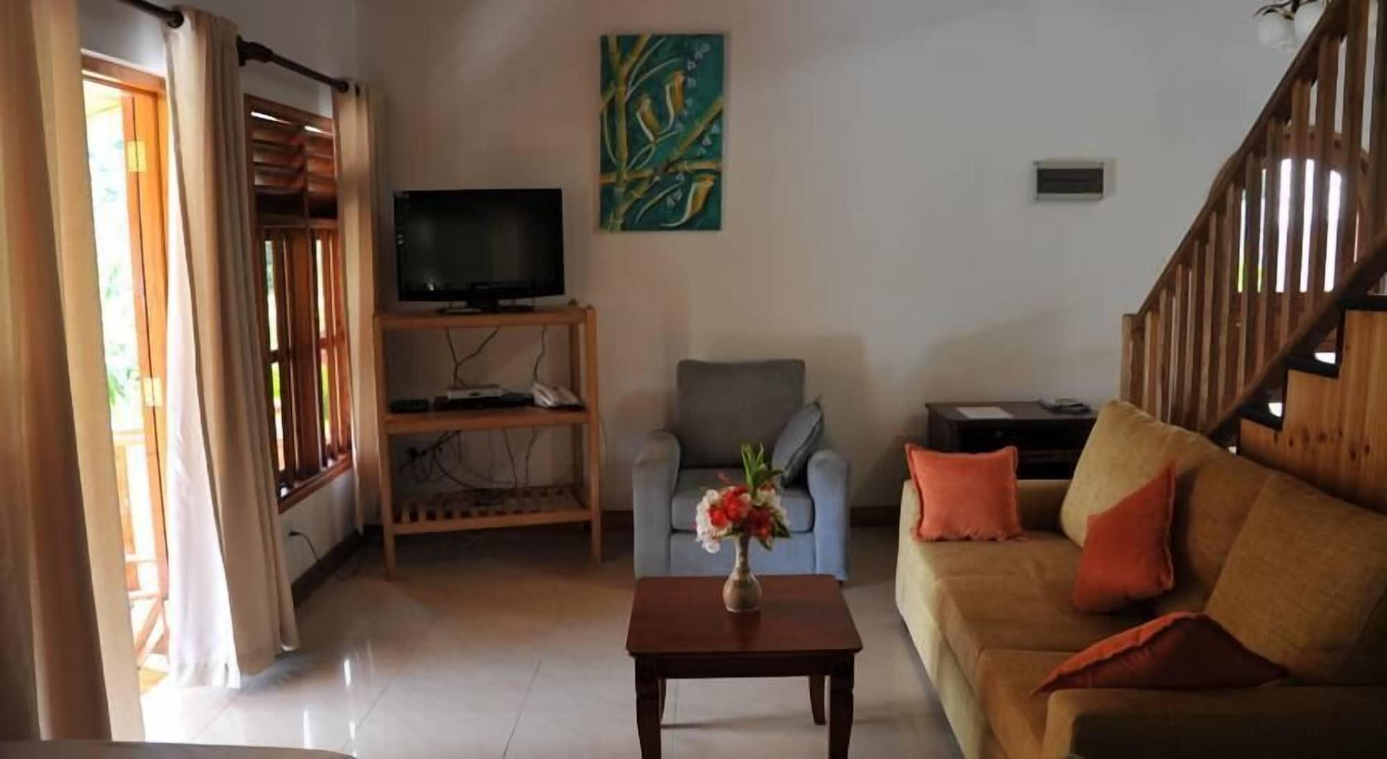 La Fontaine Holiday Apartment Bel Ombre ภายนอก รูปภาพ