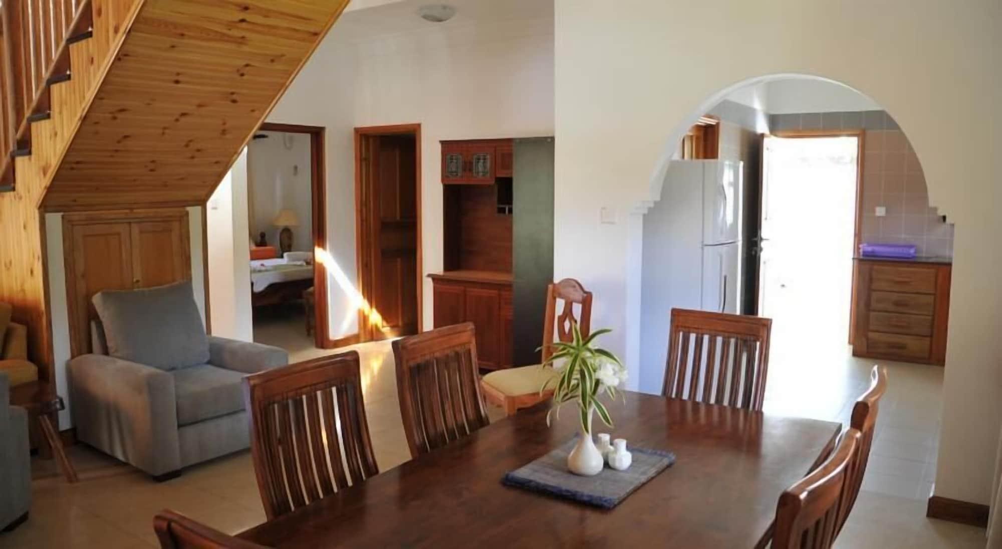 La Fontaine Holiday Apartment Bel Ombre ภายนอก รูปภาพ