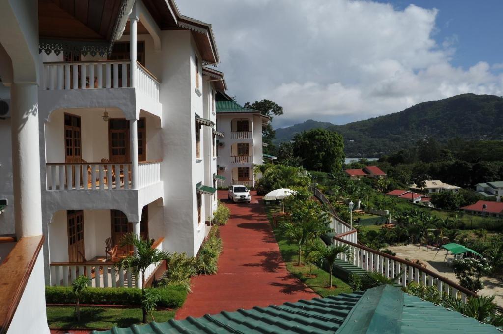 La Fontaine Holiday Apartment Bel Ombre ภายนอก รูปภาพ