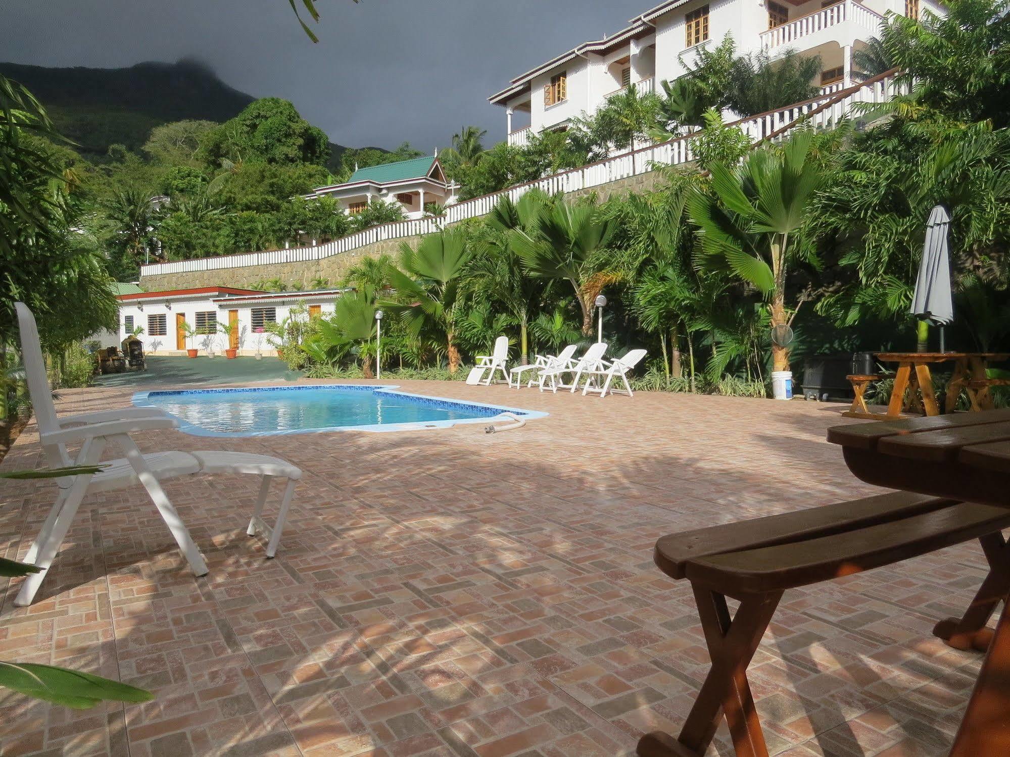 La Fontaine Holiday Apartment Bel Ombre ภายนอก รูปภาพ